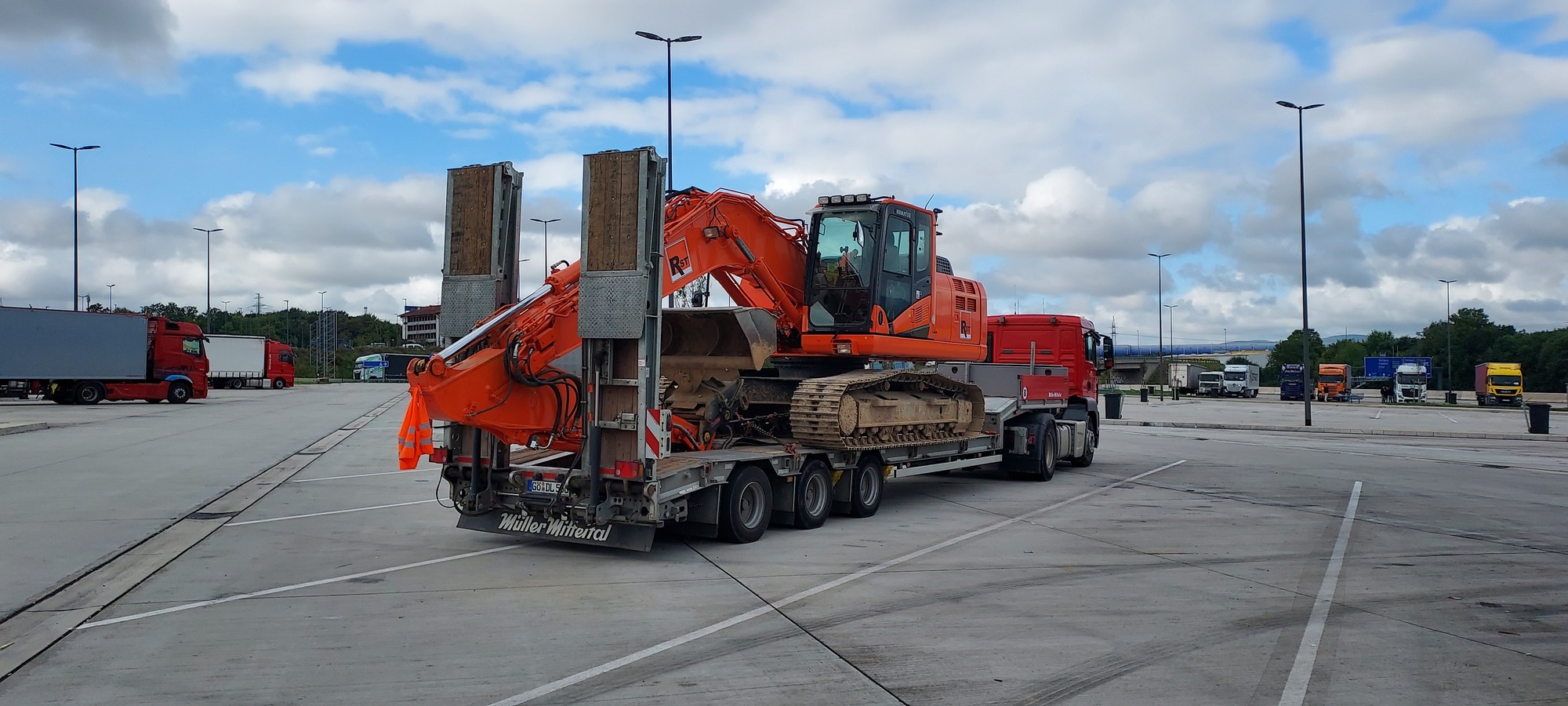 Großraum und Schwertransporte bundesweit 25t